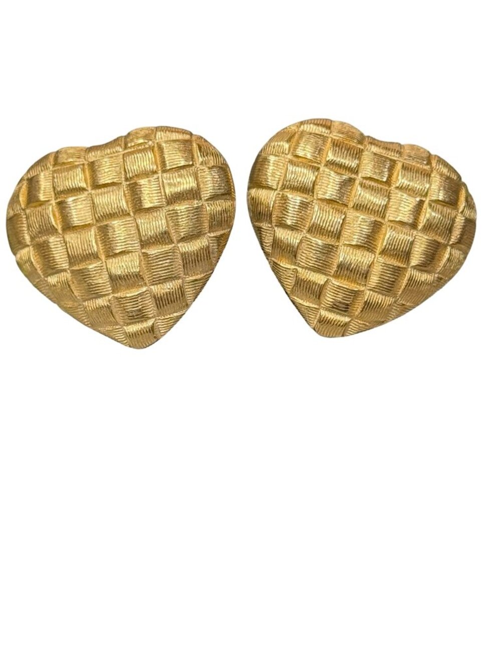Vintage Trifari Gold Tone Woven Basket Weave Pattern Heart Clip-On Earrings 1"